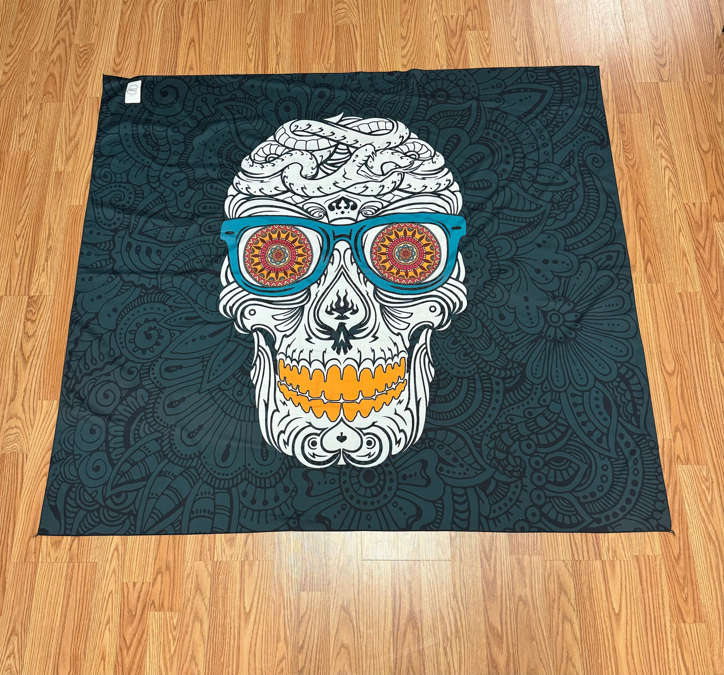 Retro Nerdy skull head Tapestry