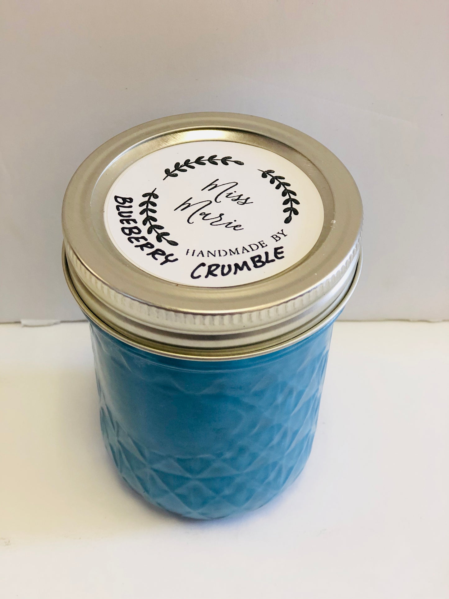 Blueberry crumble candle