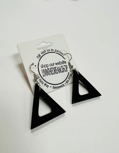 Flat Black Retro Triangle Earrings